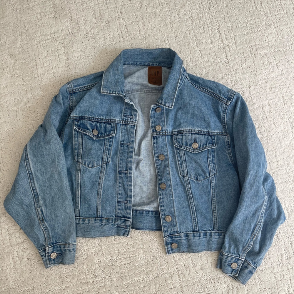 “GAP” Women’s Oversized Jean Jacket, Size S